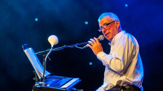 Gerard Bradley welcomes more special guests to Alley Theatre stage