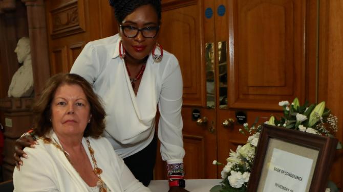 Mayor opens&nbsp;Book of Condolence in memory of Chloe Mitchell