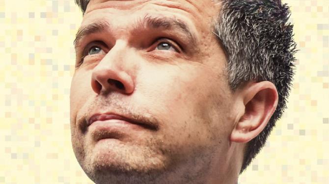 Chris Kent goes 'Offline' for night of laughter at the Alley