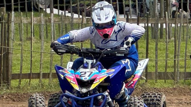 Grace reigns again at  Tandragee MX Track