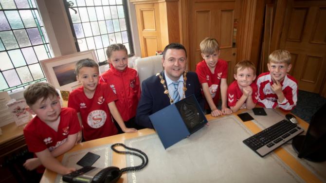 Mayor hosts reception for Artigarvan FC following successful season